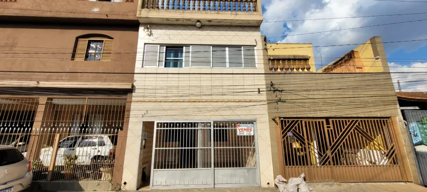 Foto 1 de Casa com 2 Quartos à venda, 120m² em Jardim Grimaldi, São Paulo