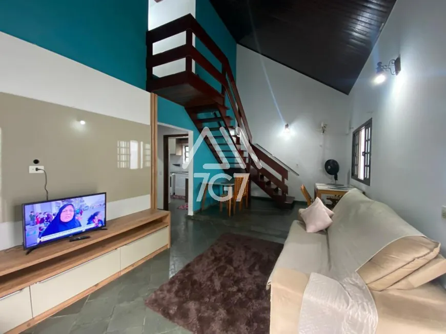 Foto 1 de Casa com 3 Quartos à venda, 160m² em Balneário Praia do Pernambuco, Guarujá