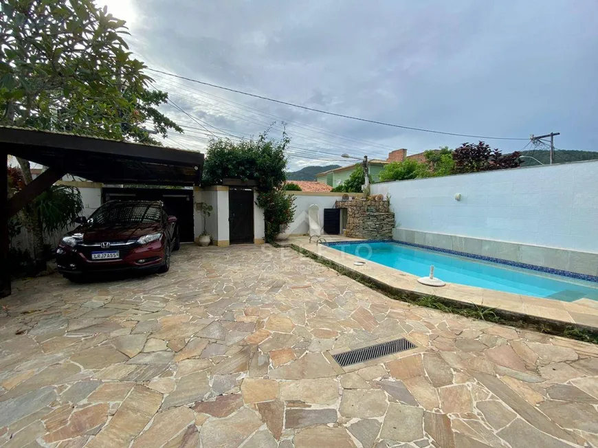 Foto 1 de Casa com 4 Quartos à venda, 360m² em Piratininga, Niterói