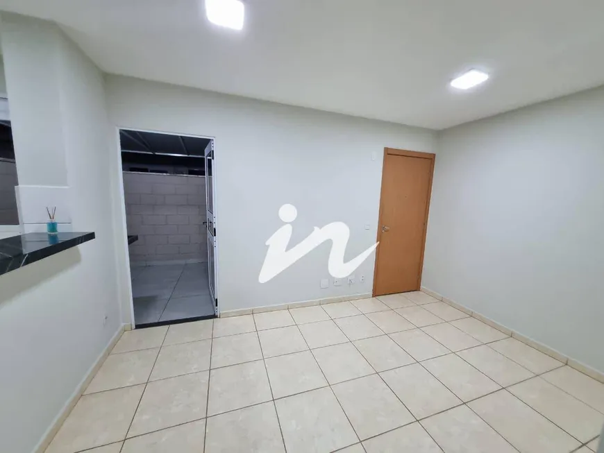 Foto 1 de Apartamento com 2 Quartos à venda, 57m² em Laranjeiras, Uberlândia