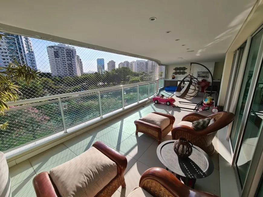Foto 1 de Apartamento com 4 Quartos à venda, 296m² em Barra da Tijuca, Rio de Janeiro
