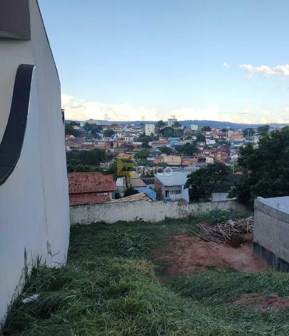 Foto 1 de Lote/Terreno à venda, 311m² em Jardim Jurema, Valinhos