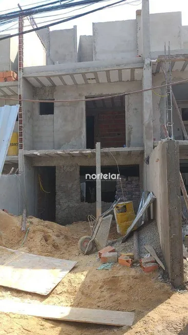 Foto 1 de Sobrado com 2 Quartos à venda, 115m² em Sítio Morro Grande, São Paulo