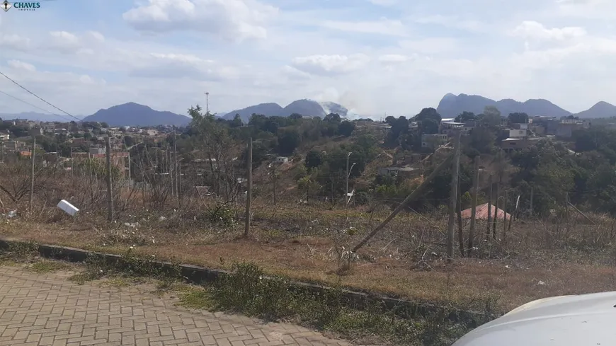 Foto 1 de Lote/Terreno à venda, 200m² em Campinho Da Serra I, Serra