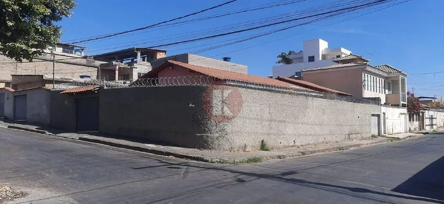 Foto 1 de Casa com 5 Quartos à venda, 159m² em Piratininga Venda Nova, Belo Horizonte