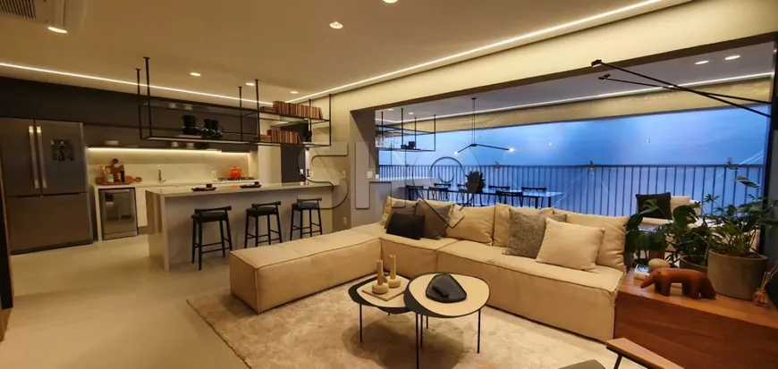 Foto 1 de Apartamento com 3 Quartos à venda, 174m² em Cidade A E Carvalho, São Paulo