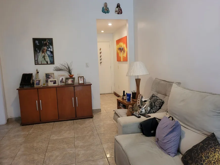 Foto 1 de Apartamento com 3 Quartos à venda, 108m² em Leme, Rio de Janeiro