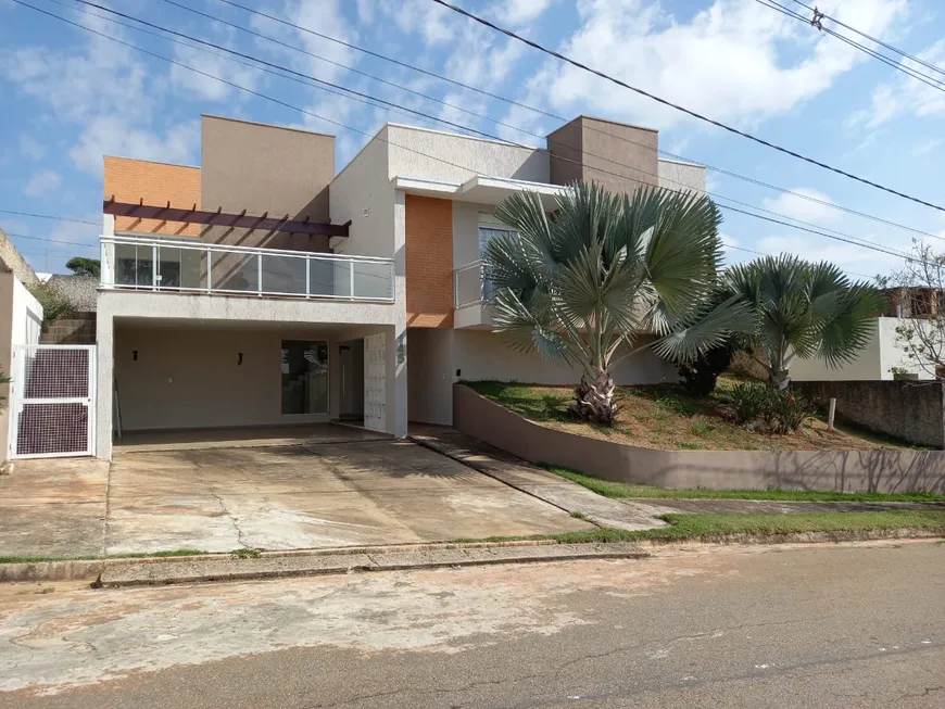 Foto 1 de Casa de Condomínio com 4 Quartos à venda, 346m² em Gran Royalle Pouso Alegre, Pouso Alegre