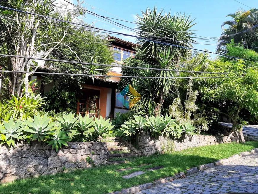 Foto 1 de Casa de Condomínio com 4 Quartos para alugar, 290m² em Badu, Niterói