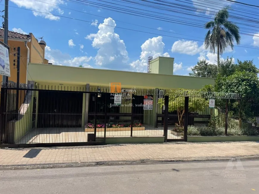 Foto 1 de Casa com 4 Quartos à venda, 280m² em Cruzeiro, Caxias do Sul