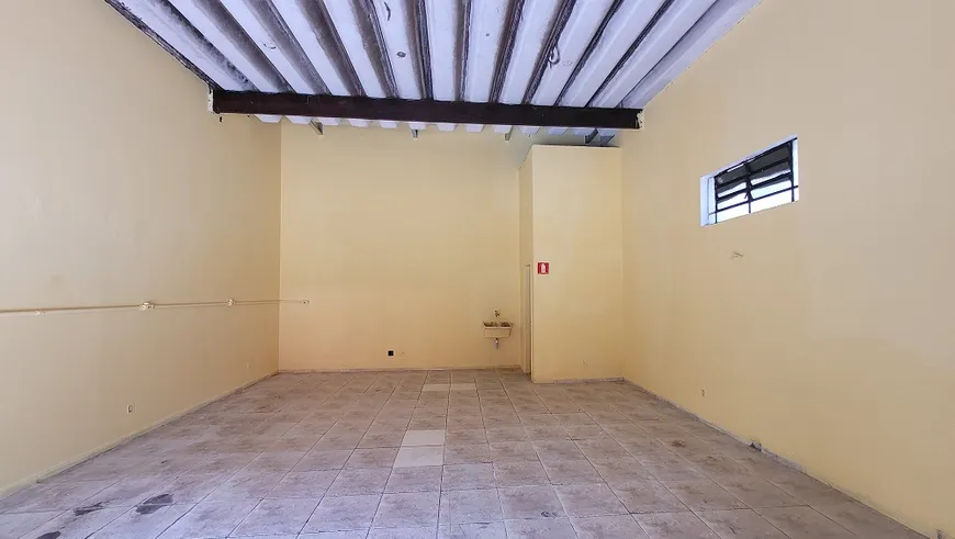 Foto 1 de Galpão/Depósito/Armazém para alugar, 60m² em Santa Ifigênia, São Paulo