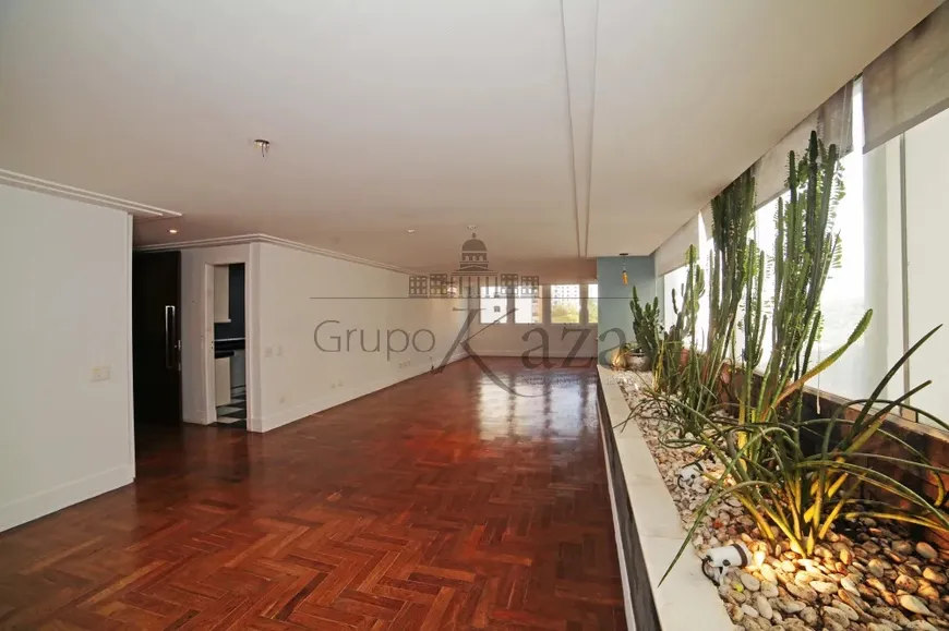 Foto 1 de Apartamento com 2 Quartos à venda, 177m² em Jardim América, São Paulo