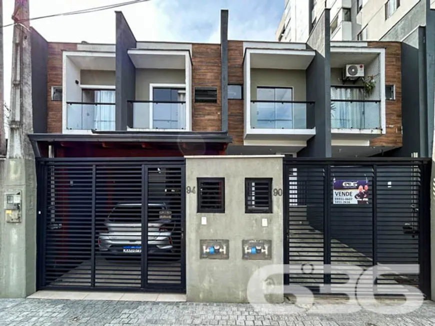 Foto 1 de Sobrado com 2 Quartos à venda, 86m² em Santo Antônio, Joinville