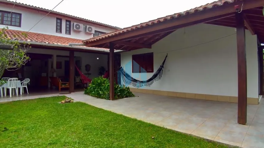 Foto 1 de Casa com 4 Quartos à venda, 113m² em Ferraz, Garopaba