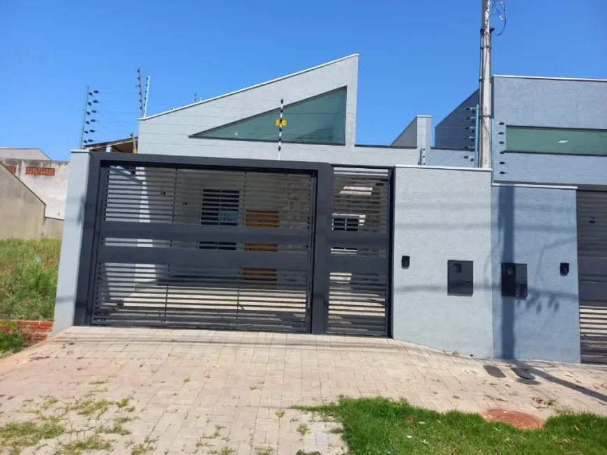 Foto 1 de Casa com 3 Quartos à venda, 99m² em Jardim Colina Verde, Maringá