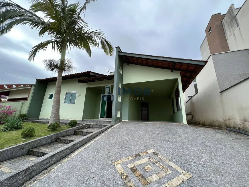 Foto 1 de Casa com 3 Quartos à venda, 190m² em Tifa Martins, Jaraguá do Sul