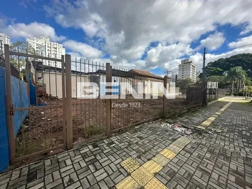 Foto 1 de Lote/Terreno à venda em Centro, Canoas