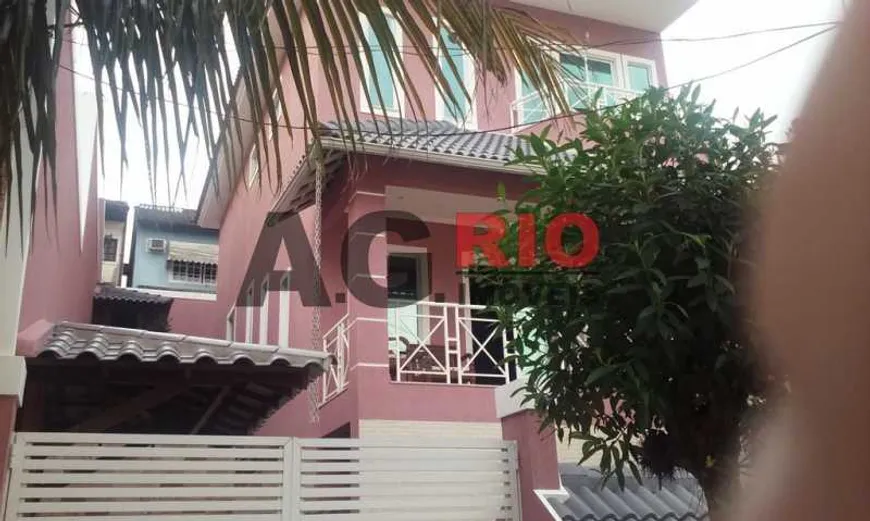 Foto 1 de Casa de Condomínio com 3 Quartos à venda, 170m² em Jacarepaguá, Rio de Janeiro