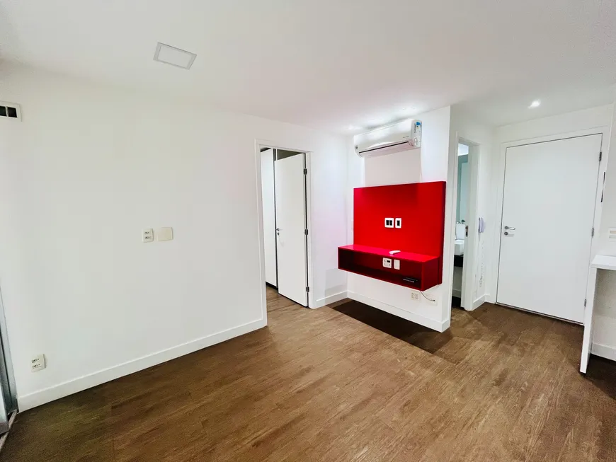 Foto 1 de Apartamento com 1 Quarto para alugar, 47m² em Cidade Monções, São Paulo