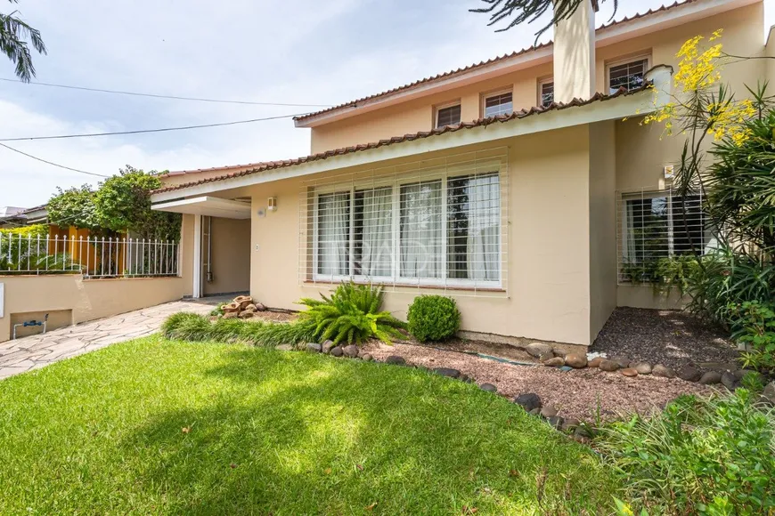 Foto 1 de Casa com 3 Quartos à venda, 239m² em Aberta dos Morros, Porto Alegre