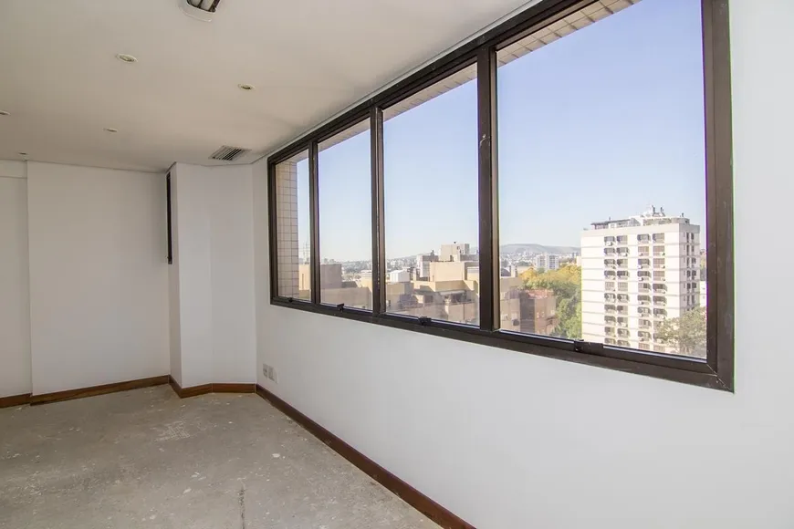 Foto 1 de Sala Comercial para alugar, 37m² em Auxiliadora, Porto Alegre