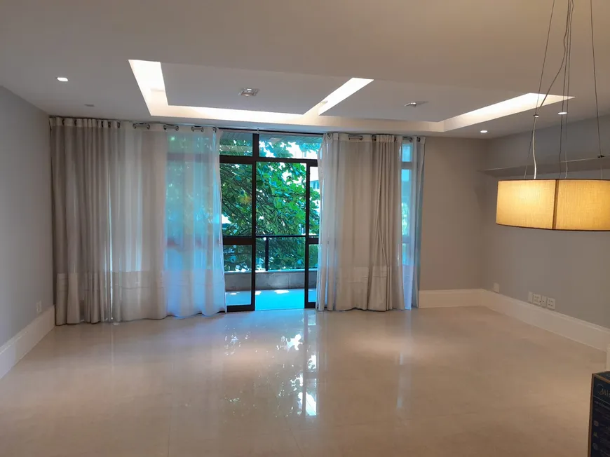 Foto 1 de Apartamento com 3 Quartos para alugar, 145m² em Ipanema, Rio de Janeiro