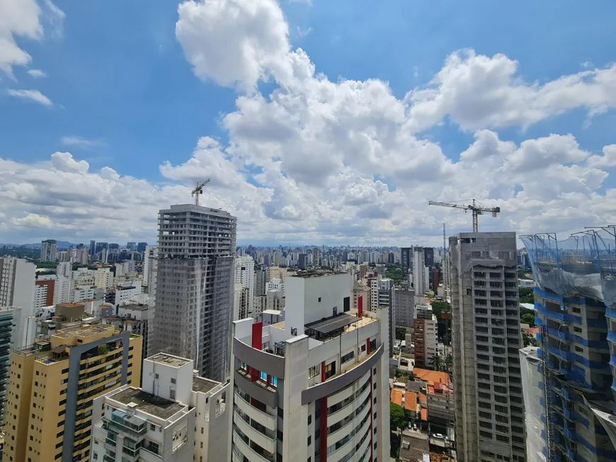 Foto 1 de Apartamento com 4 Quartos à venda, 178m² em Cidade Monções, São Paulo