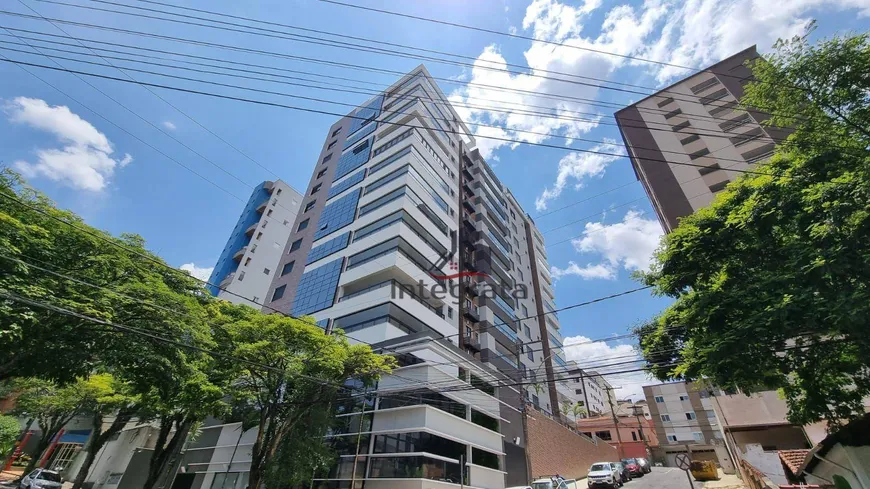 Foto 1 de Apartamento com 4 Quartos à venda, 200m² em São Benedito, Poços de Caldas