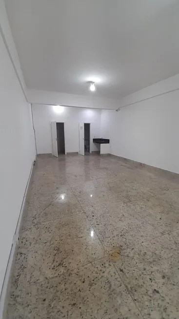 Foto 1 de Ponto Comercial para alugar, 160m² em Barro Preto, Belo Horizonte