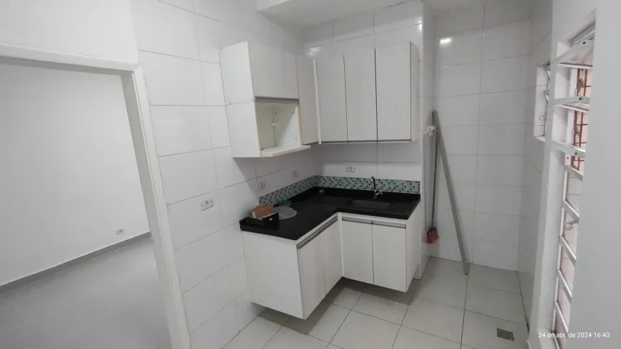 Foto 1 de Kitnet com 1 Quarto para alugar, 37m² em Gonzaga, Santos