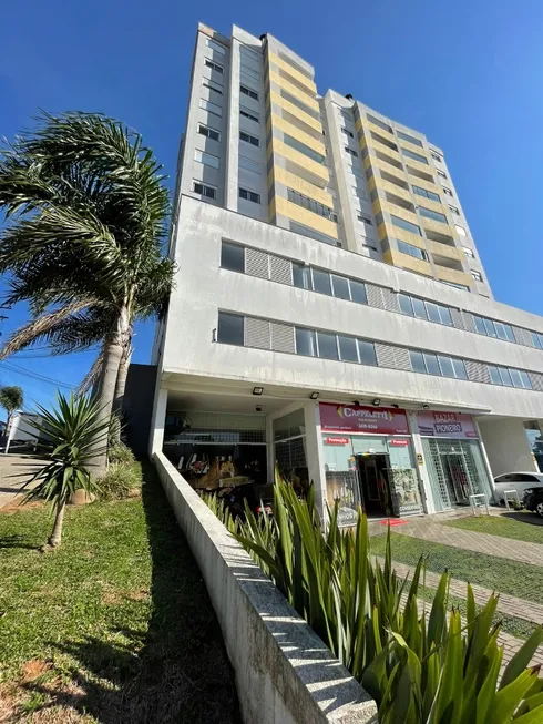 Foto 1 de Apartamento com 2 Quartos à venda, 58m² em Santa Catarina, Caxias do Sul