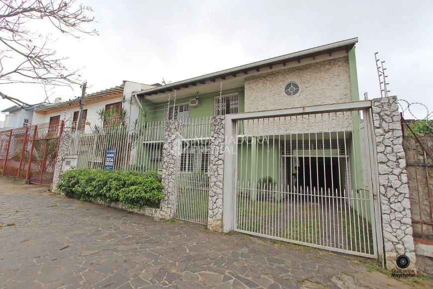 Casa na Rua Guilherme Alves, 1547, Partenon em Porto Alegre, por R$  1.500.000 - Viva Real