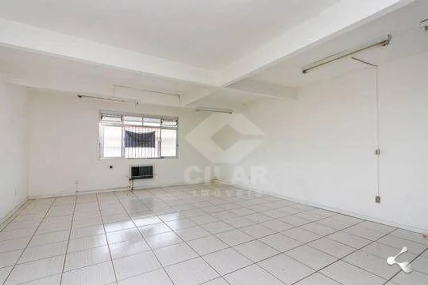 Foto 1 de Sala Comercial para alugar, 47m² em Santa Maria Goretti, Porto Alegre