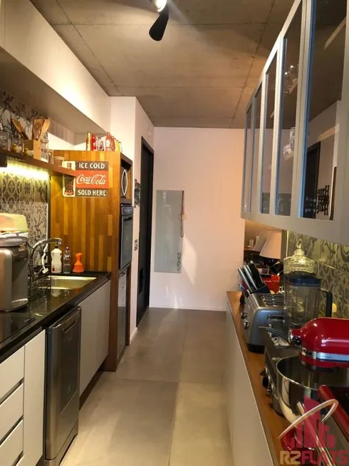 Foto 1 de Apartamento com 1 Quarto à venda, 74m² em Vila Olímpia, São Paulo