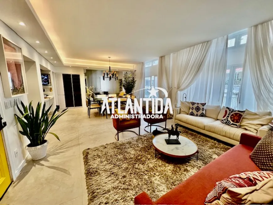 Foto 1 de Apartamento com 3 Quartos à venda, 166m² em Copacabana, Rio de Janeiro