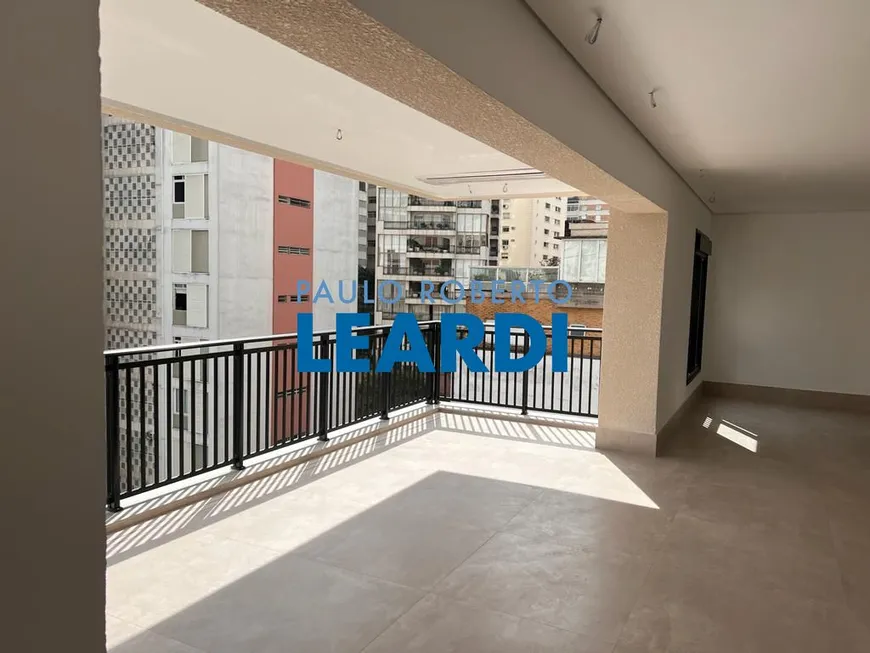 Foto 1 de Apartamento com 4 Quartos à venda, 226m² em Jardim América, São Paulo