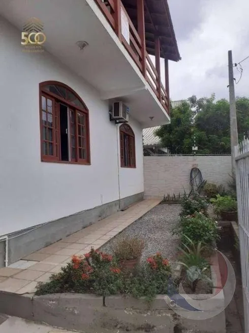 Foto 1 de Casa com 4 Quartos à venda, 200m² em Capoeiras, Florianópolis