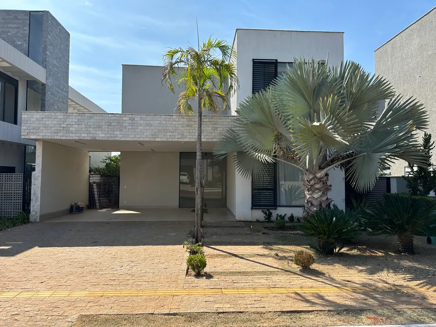 Foto 1 de Casa de Condomínio com 3 Quartos à venda, 270m² em Residencial Goiânia Golfe Clube, Goiânia