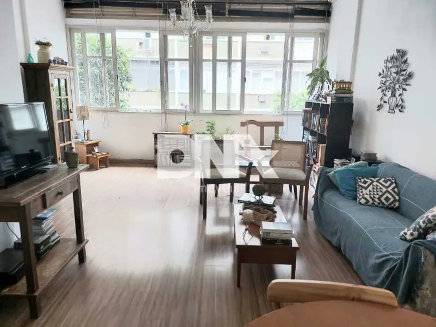 Foto 1 de Apartamento com 3 Quartos à venda, 103m² em Laranjeiras, Rio de Janeiro