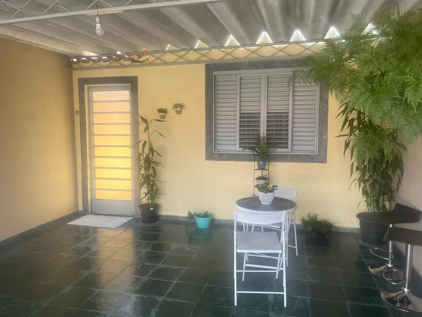 Foto 1 de Casa com 2 Quartos à venda, 95m² em Jardim Motorama, São José dos Campos