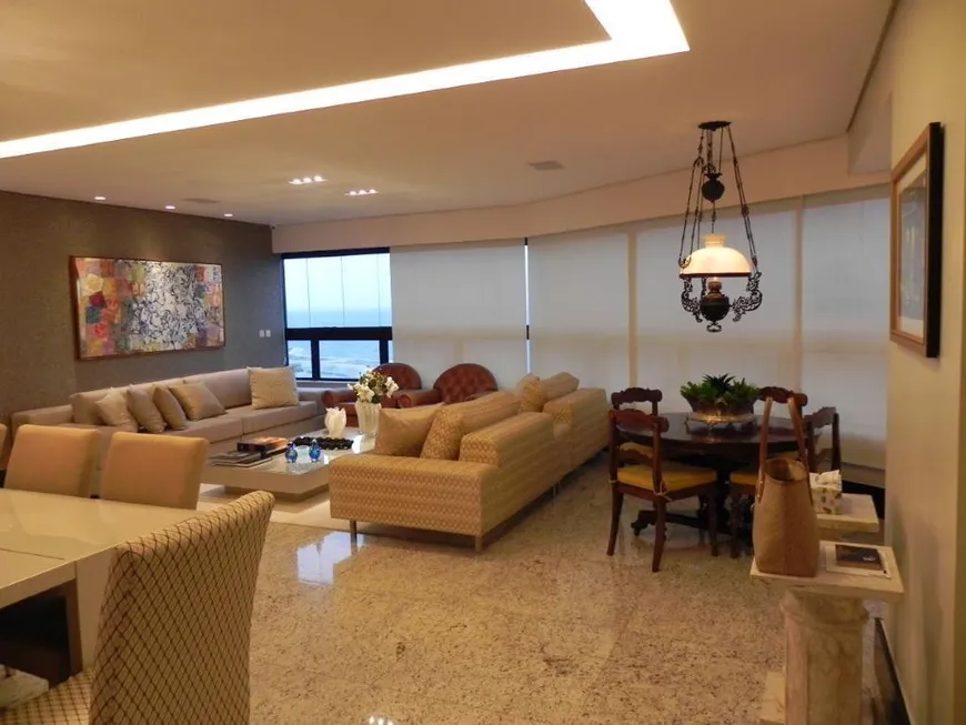 Foto 1 de Apartamento com 4 Quartos à venda, 224m² em Jardim Apipema, Salvador