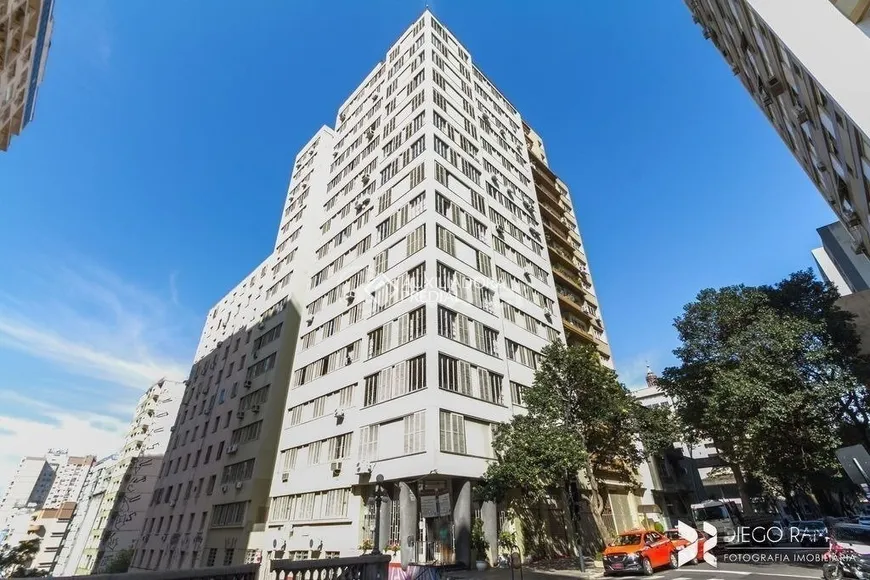 Foto 1 de Apartamento com 2 Quartos à venda, 72m² em Centro Histórico, Porto Alegre