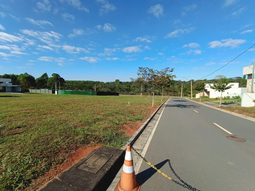 Foto 1 de Lote/Terreno à venda, 303m² em Terras Alpha Residencial 2, Senador Canedo