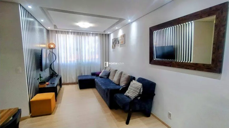 Foto 1 de Apartamento com 3 Quartos para alugar, 67m² em Granja Viana, Cotia