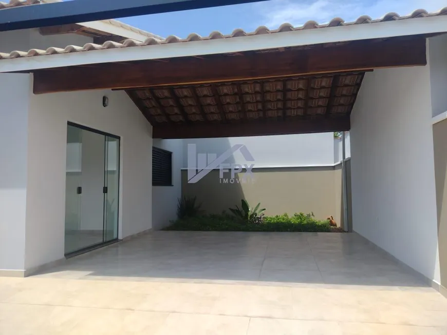 Foto 1 de Casa com 2 Quartos à venda, 81m² em Jardim Barra de Jangadas, Peruíbe