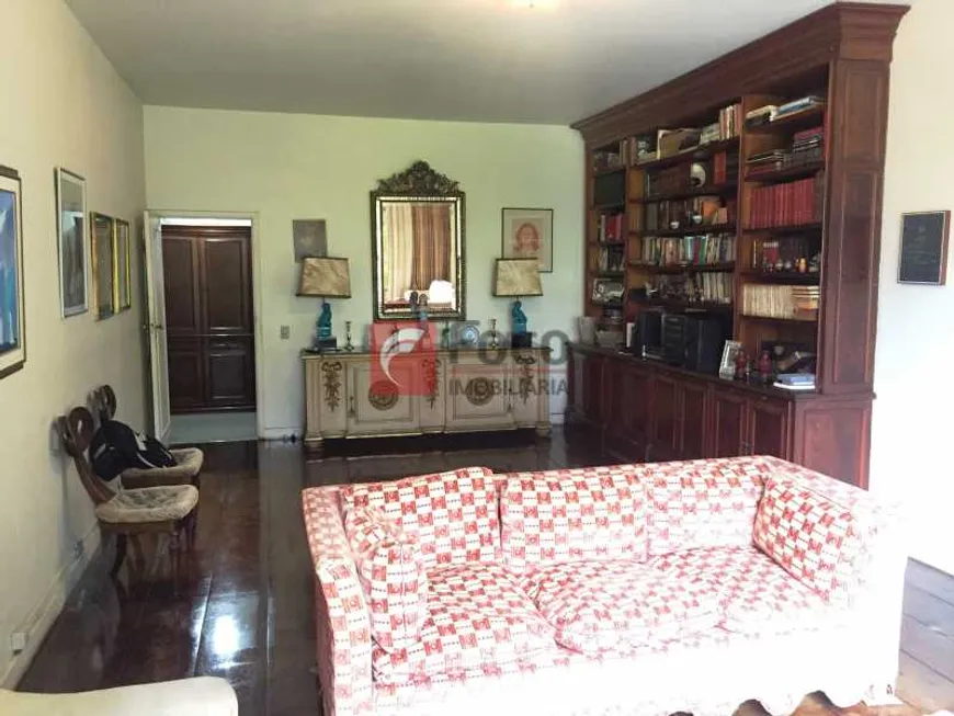 Foto 1 de Apartamento com 3 Quartos à venda, 197m² em Lagoa, Rio de Janeiro