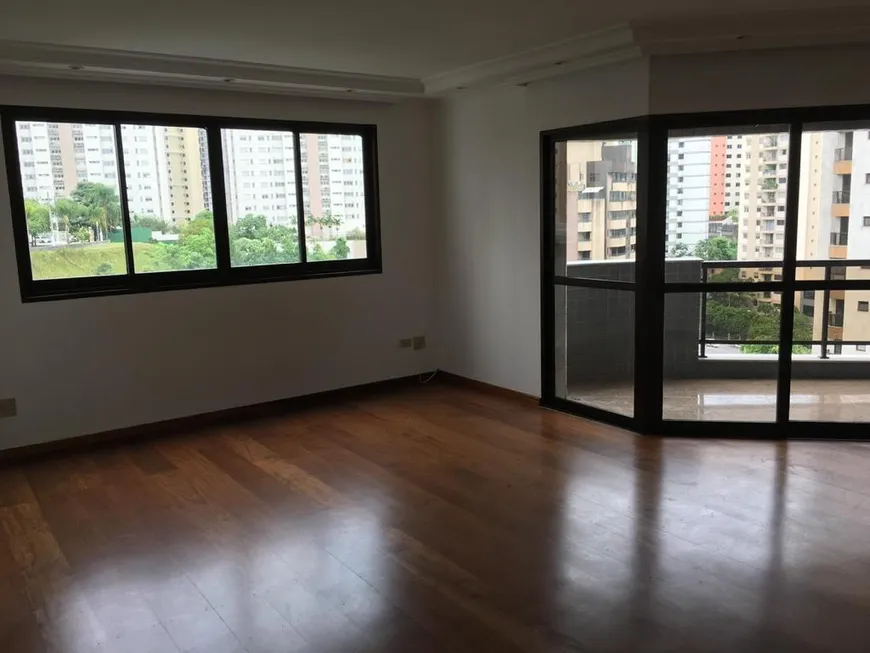 Foto 1 de Apartamento com 4 Quartos à venda, 150m² em Vila Andrade, São Paulo