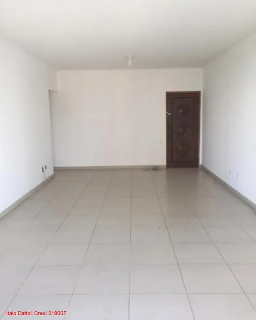 Foto 1 de Apartamento com 4 Quartos à venda, 132m² em Jardim Apipema, Salvador