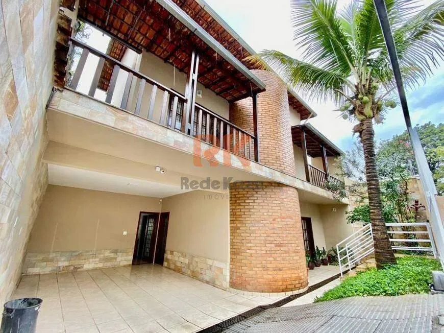 Foto 1 de Casa com 5 Quartos à venda, 291m² em Ouro Preto, Belo Horizonte