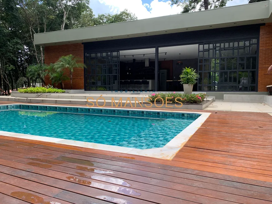 Foto 1 de Casa com 5 Quartos à venda, 1010m² em Area Rural de Brumadinho, Brumadinho